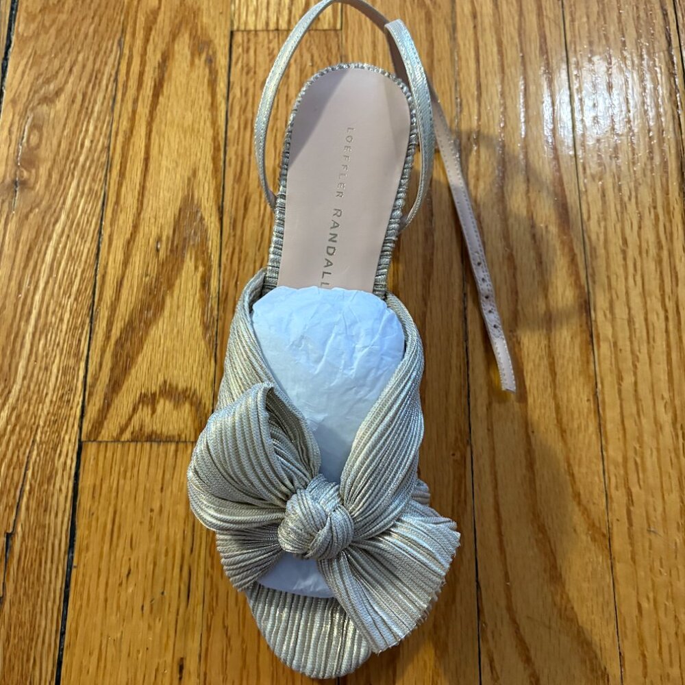 Loeffler Randall Dahlia Platinum Pleated Bow Heel Sz 8B (Hard to find!)